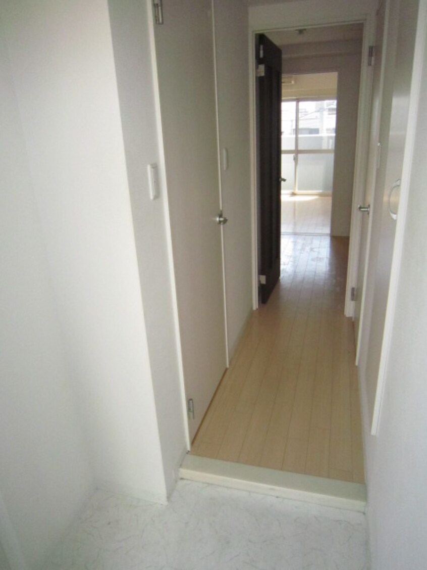 玄関 フル－ヴトレ－ズ