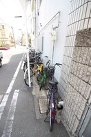 駐輪場 モリビル寺内町