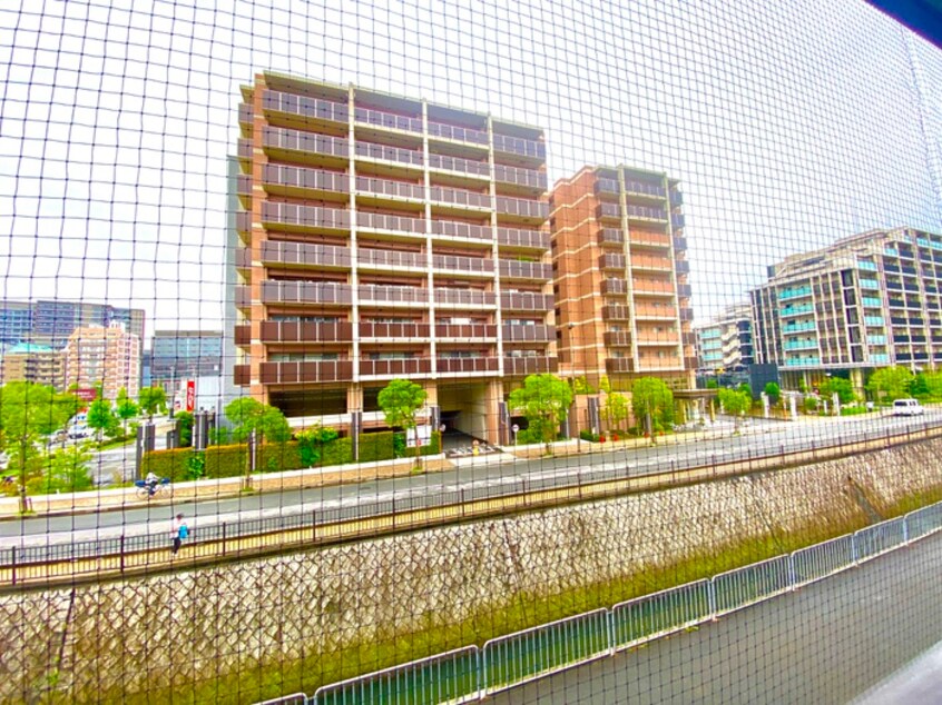 室内からの展望 西宮北口ﾌﾟﾗｲﾏﾘｰﾜﾝｶﾞｰﾃﾞﾝﾃﾗｽ
