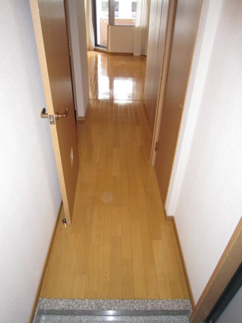 廊下 アスティナ御堂筋本町