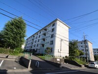 男山第二住宅１１１棟（４０１）