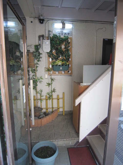 エントランス部分 ハイツつじおか