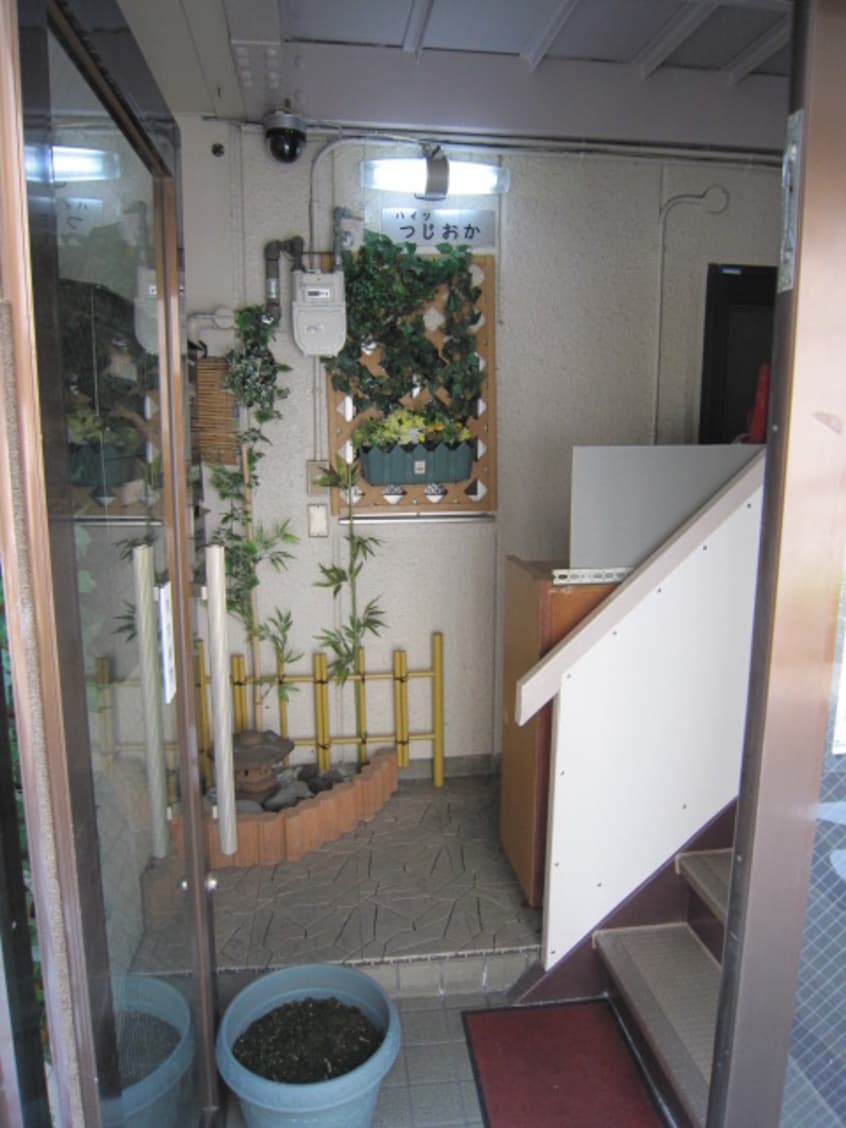 エントランス部分 ハイツつじおか