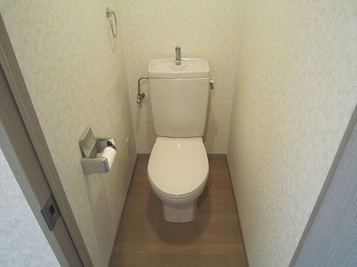 トイレ ｺﾑｽﾞﾊｳｽ千里中央