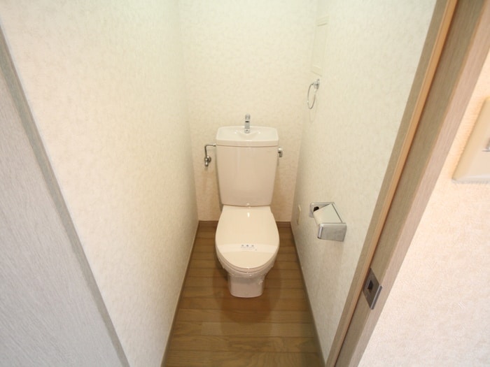 トイレ ｺﾑｽﾞﾊｳｽ千里中央