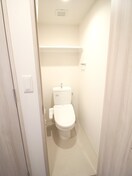 トイレ ﾌﾟﾚｻﾝｽOSAKA西中島ﾘｴｿﾞﾝ(505)