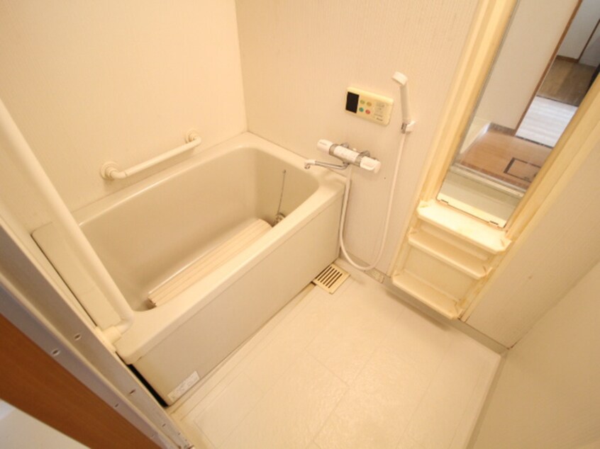 バス／シャワールーム等 グランドバレ－