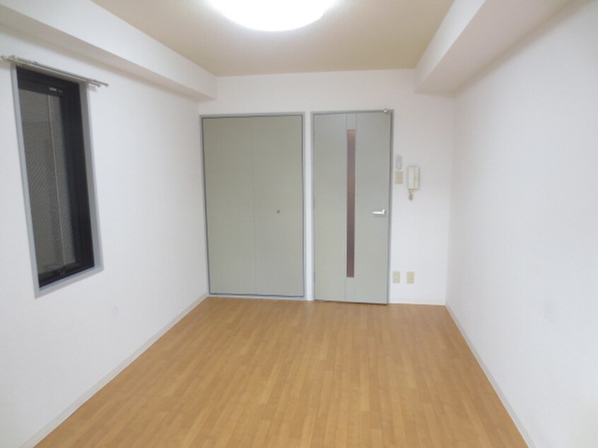 居室 ﾓﾀﾞﾝｱﾊﾟｰﾄﾒﾝﾄ神戸新長田