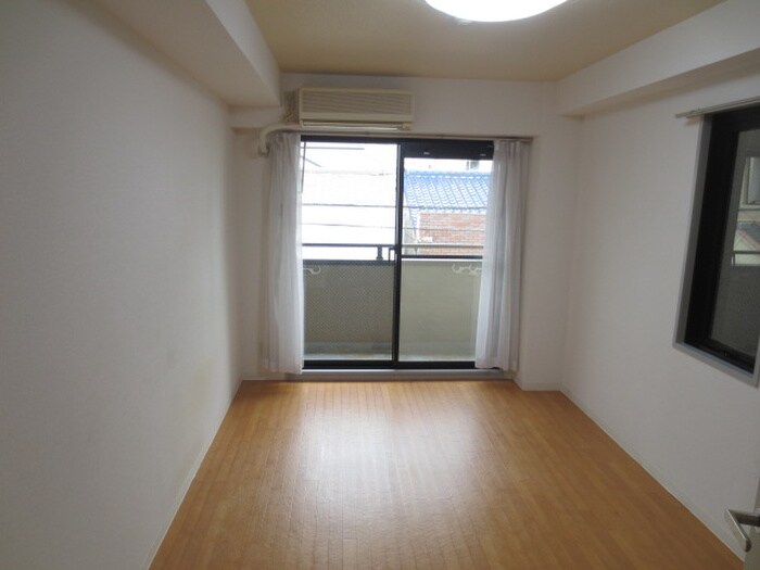 居室 ﾓﾀﾞﾝｱﾊﾟｰﾄﾒﾝﾄ神戸新長田