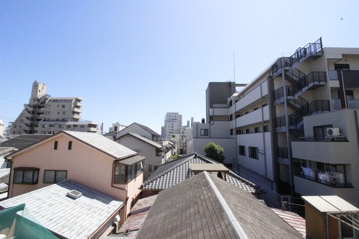 室内からの展望 ﾓﾀﾞﾝｱﾊﾟｰﾄﾒﾝﾄ神戸新長田