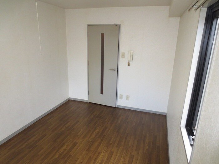 居室 ﾓﾀﾞﾝｱﾊﾟｰﾄﾒﾝﾄ神戸新長田