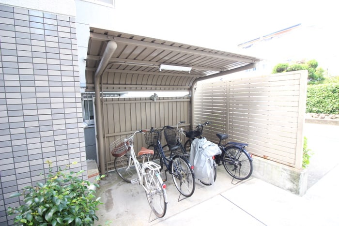 駐輪場 ホ－プマンション