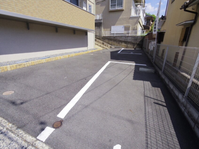 駐車場 ブリランテ大谷