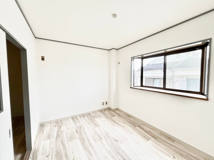 居室 メゾンルイ