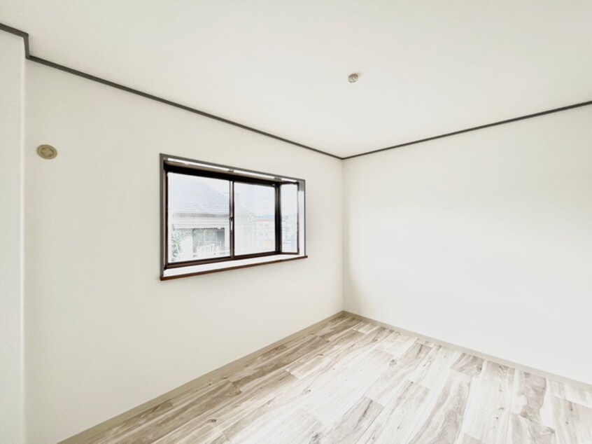 居室 メゾンルイ