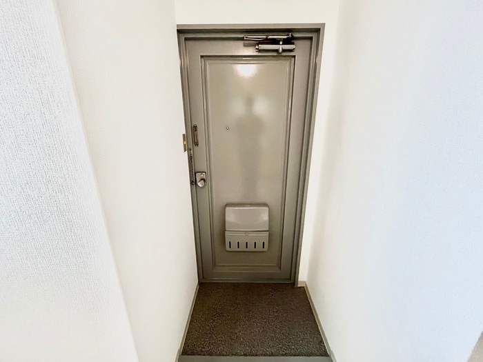 玄関 メゾンルイ