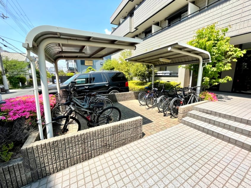 駐輪場 メゾン森南