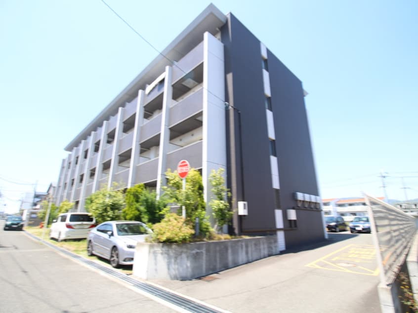 駐車場 エトワ－ル