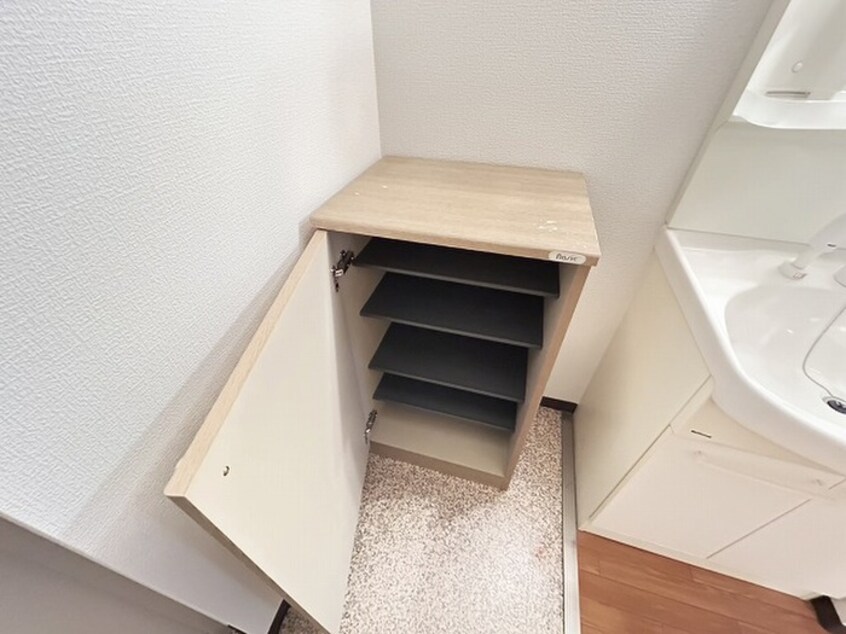 靴箱 マインズ・コム四条大宮