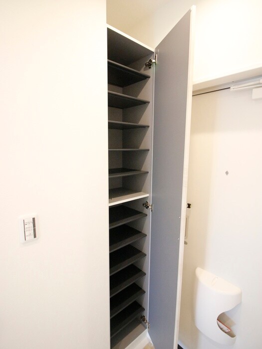 靴箱 Ｐ＆Ｊ　高田