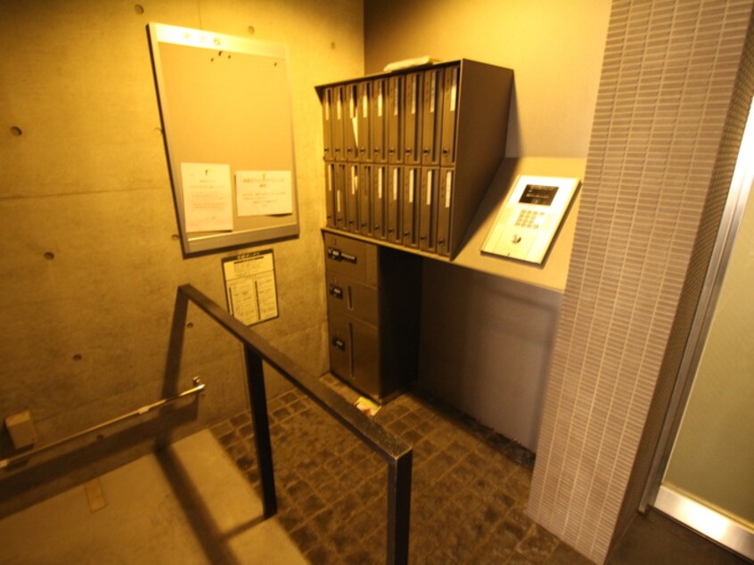 エントランス部分 グランコスモ今出川