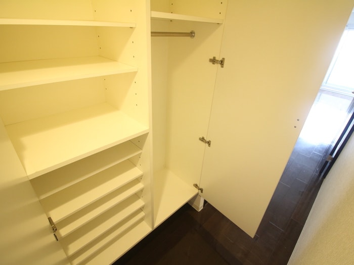 収納 グランコスモ今出川