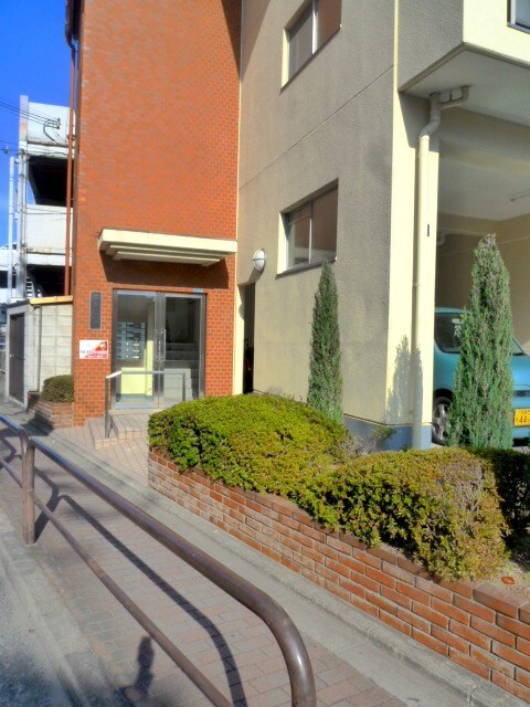 エントランス部分 三幸ハイツ