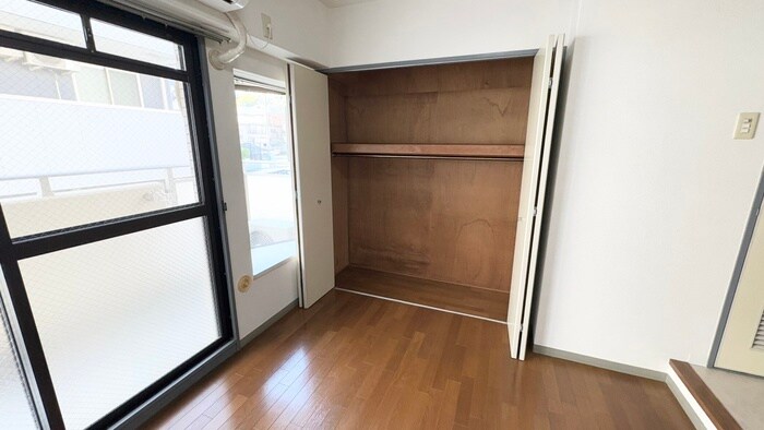 収納 エ－ル向陽