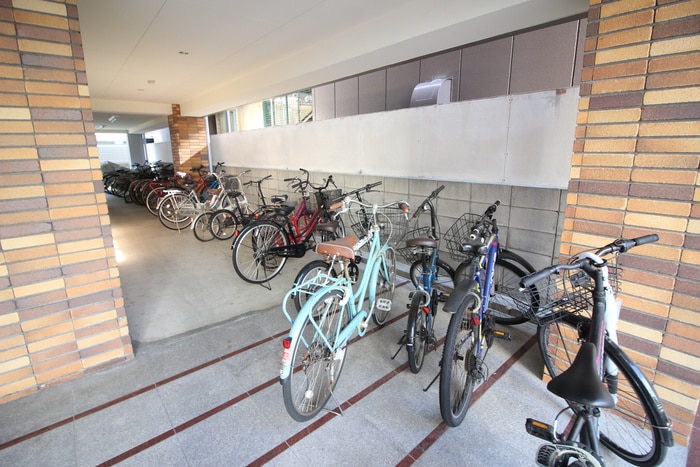 駐輪場 グラーツィア東灘
