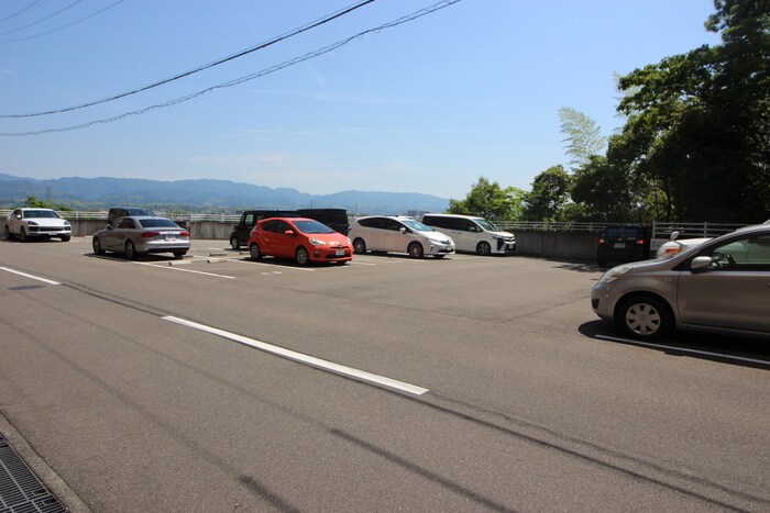 駐車場 ｴﾊﾞｰﾗﾝﾄﾞｼﾃｨ新・泉北八番館(706)