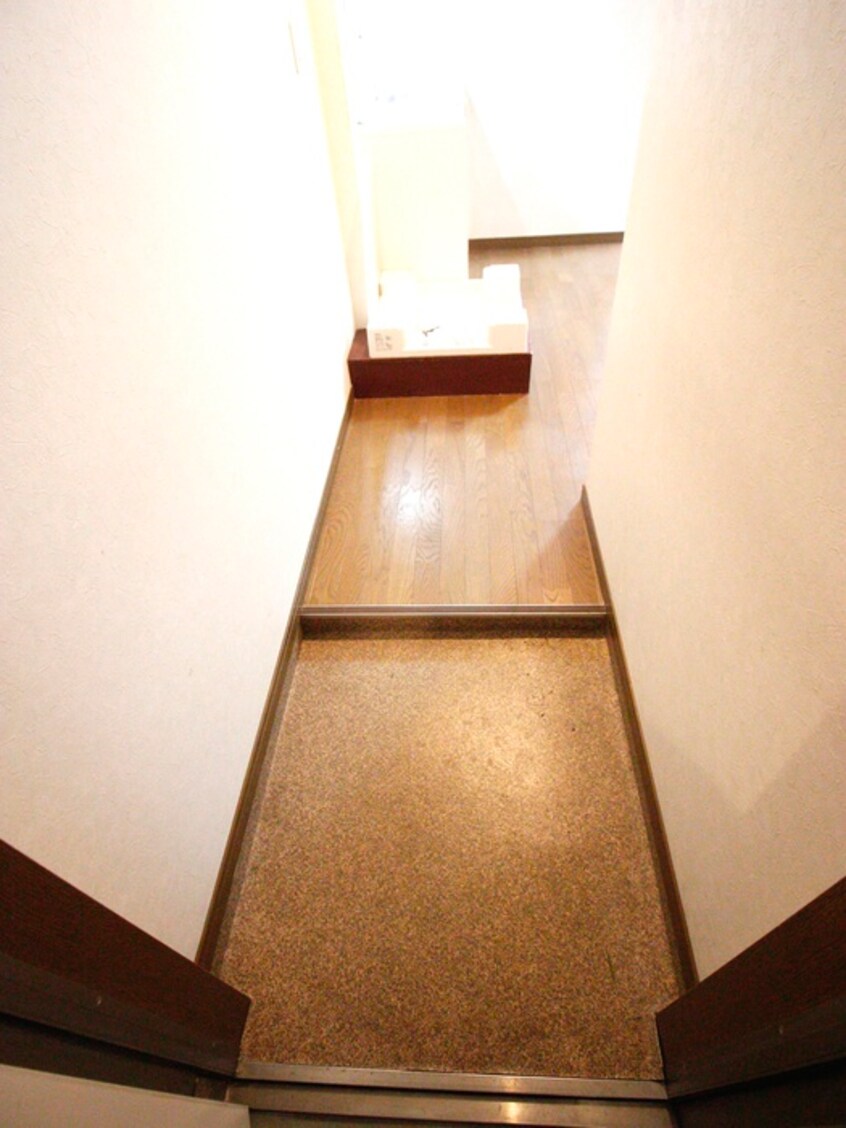 玄関 オ－クミマツ