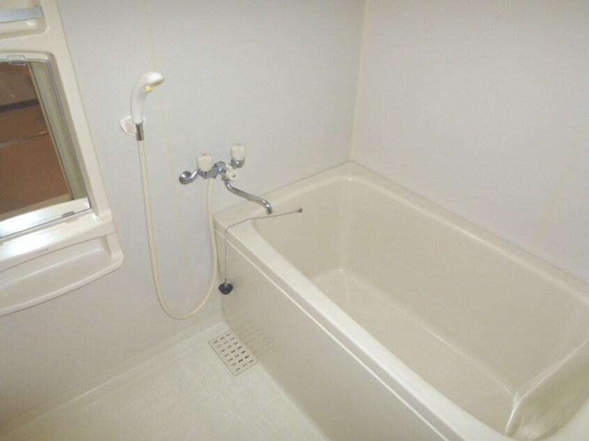 バス／シャワールーム等 クレール山下