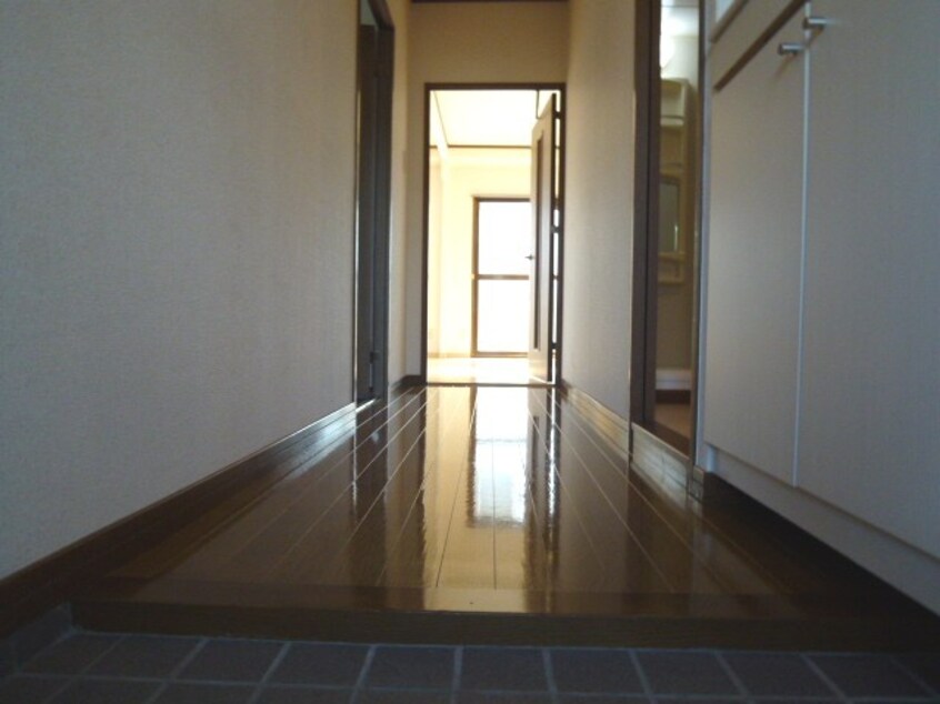 玄関 クレール山下