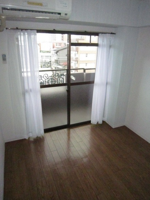 居室 レアレア梅田５番館