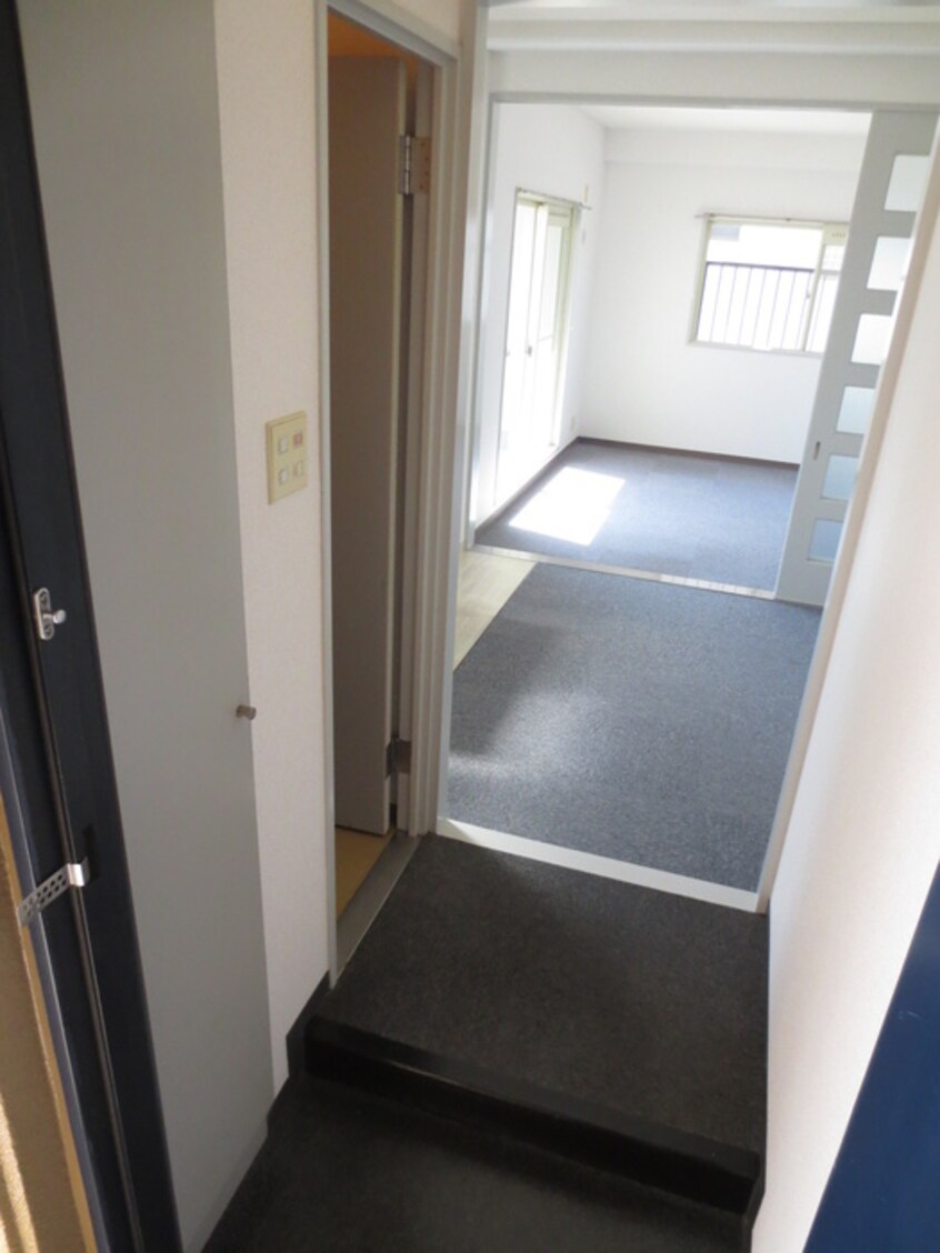 玄関 ファースト新北野