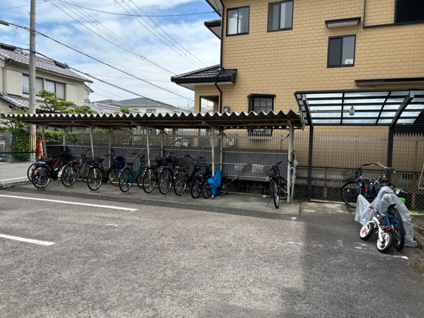 駐輪場 コーポＺＥＮ