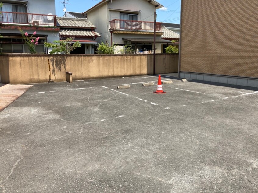 駐車場 アリオ－ル