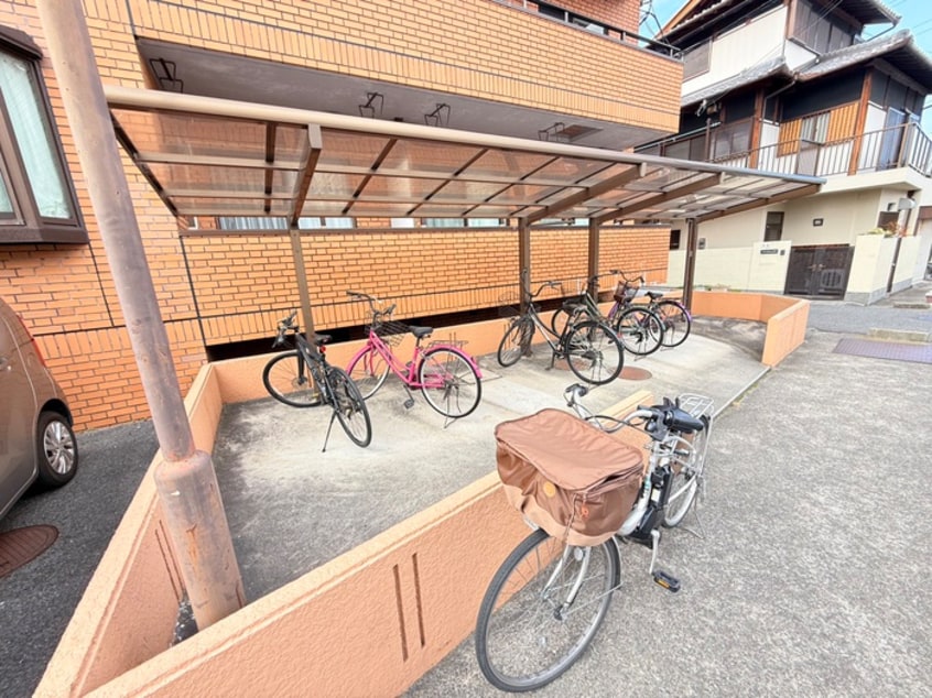 駐輪場 レジデンス　モズ