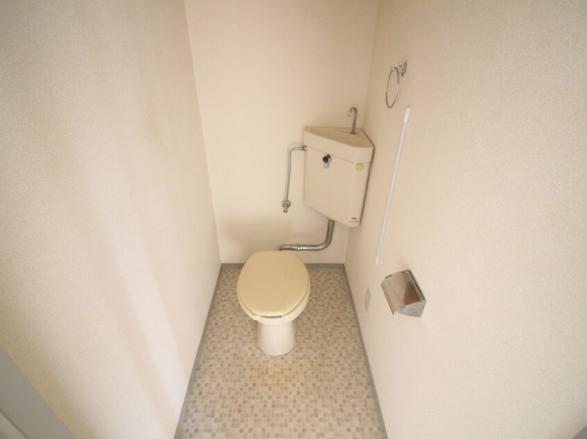 トイレ カドリ－ル角野