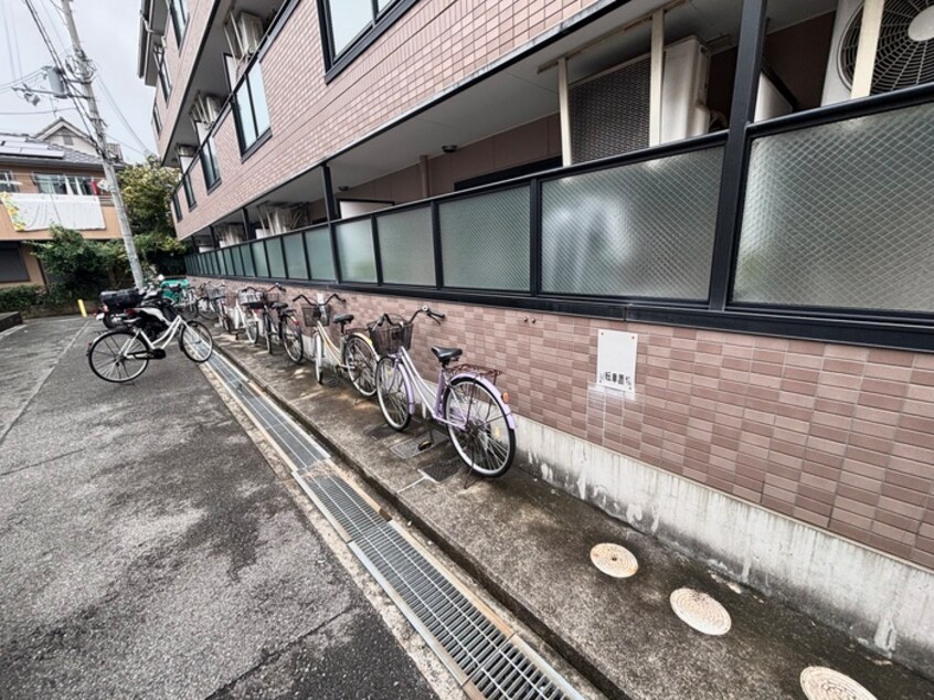 駐輪場 ベルディ南松原