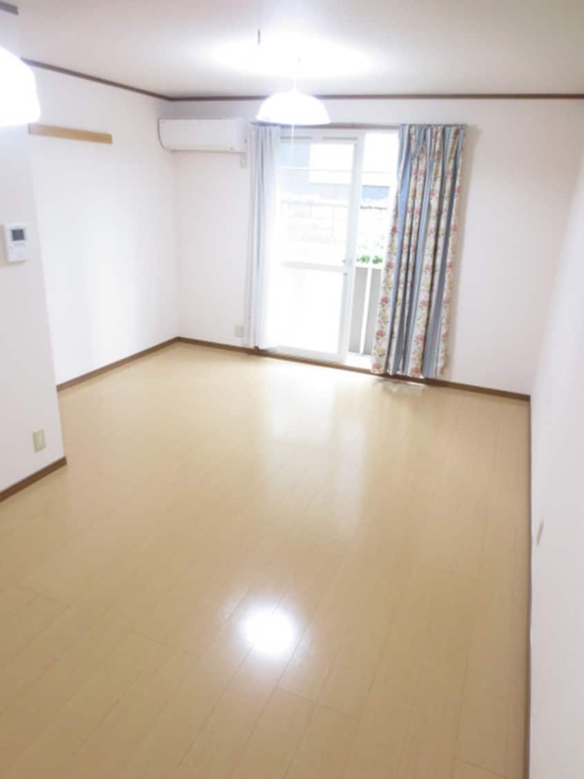 居室 ロ－ズハイツ