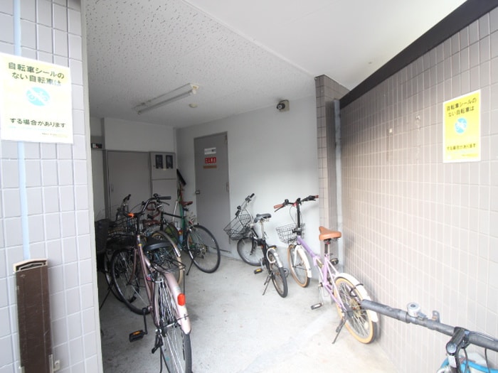 駐輪場 サンフィ－ルド