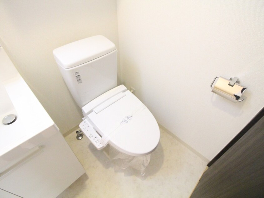 トイレ ｴｽﾃﾑﾌﾟﾗｻﾞ神戸三宮ﾙｸｼｱ(712)