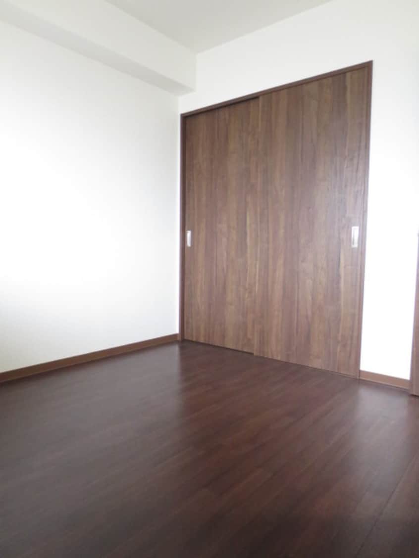 居室 Eminence Court