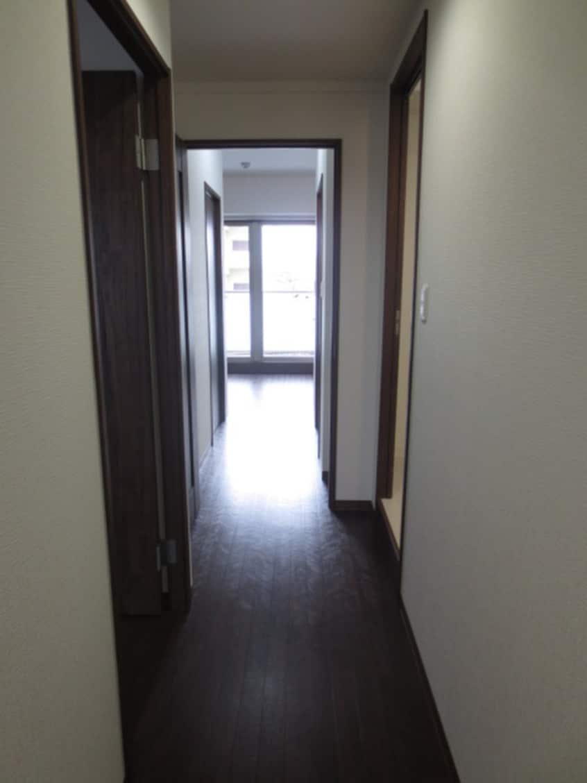廊下 Eminence Court