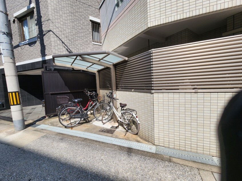 駐輪場 レジデンス苗代
