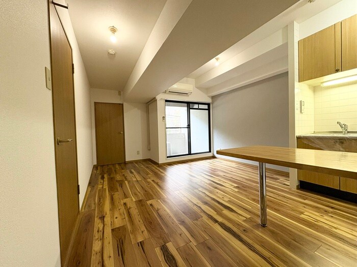 居室 シーズ本町・南(201)