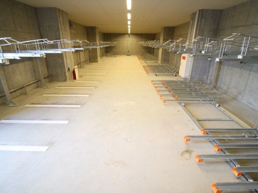 駐輪場 パークナードフィット吹田健都