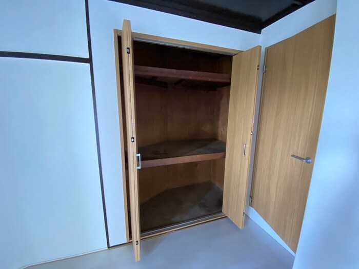 収納 ヴィラナリ－港晴