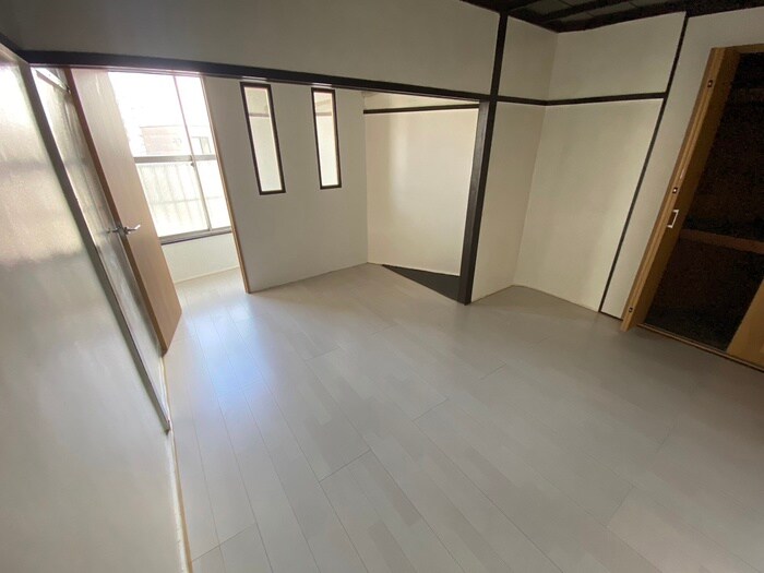 居室 ヴィラナリ－港晴